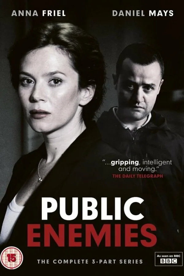 Постер к «Враги общества 1 сезон (2012)»